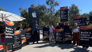 Read more about the article Child safety advocates protest at WWDC