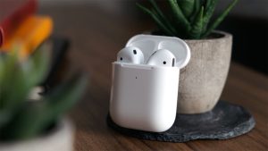 Read more about the article Shop AirPods on Sale: Prices Begin at $79.99