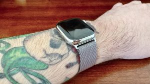 Read more about the article Apple Watch issues force one user to undergo tattoo removal