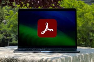 Read more about the article Adobe Acrobat Review
