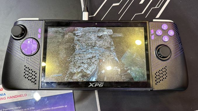 You are currently viewing XPG Demos “Nia” Handheld Gaming PC With Foveated Rendering, Swappable DRAM