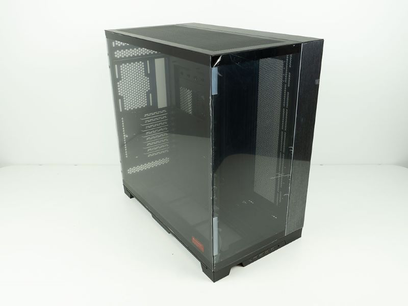 You are currently viewing The Lian Li O11 Dynamic EVO XL For Those That Love Big Cases
