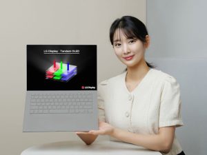 Read more about the article Two Is Better Than One: LG Starts Production of 13-inch Tandem OLED Display for Laptops