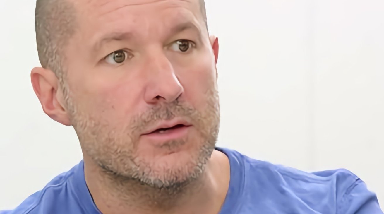 Read more about the article Jony Ive still thinks of Steve Jobs every day