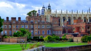 Read more about the article England’s poshest school Eton bans iPhones but provides iPads