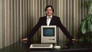 Read more about the article Watch Steve Jobs describe the future and AI a year before the Mac