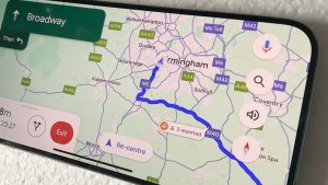 Read more about the article Google Maps finally brings hazard reporting in CarPlay