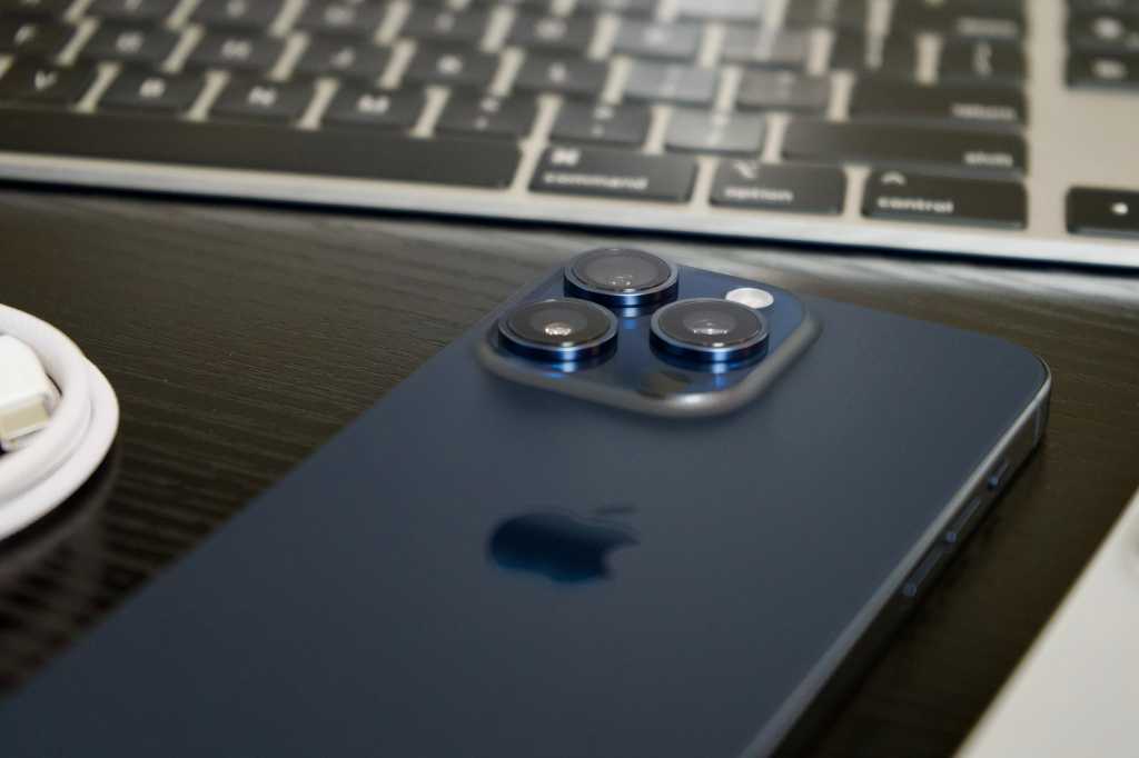 Read more about the article Report: At least one iPhone 17 model to feature a mechanical aperture