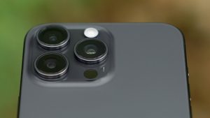 Read more about the article Apple taps LG Innotek for all iPhone 16 Pro and iPhone 16 Pro Max tetraprism lenses