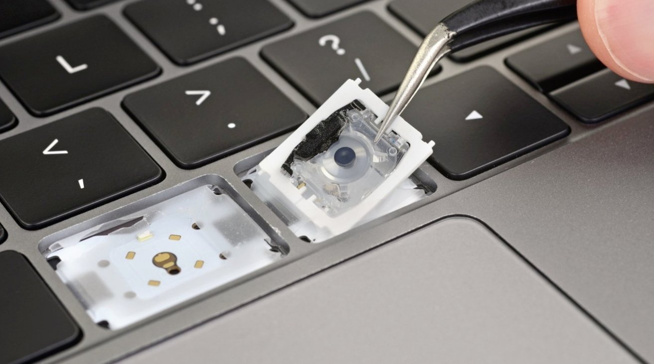 You are currently viewing Apple now sending checks for MacBook butterfly keyboard flaws