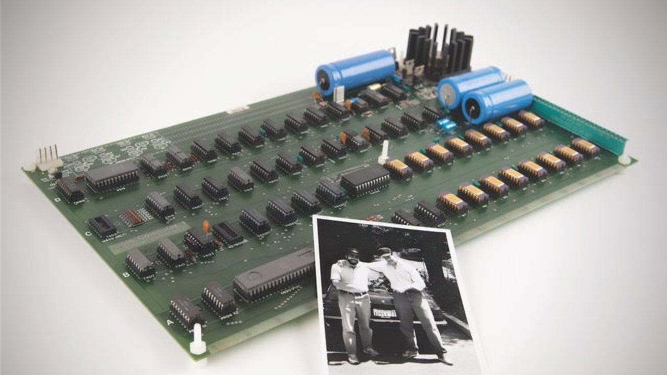 You are currently viewing Apple-1 owned by Dana Redington sells for over $300,000