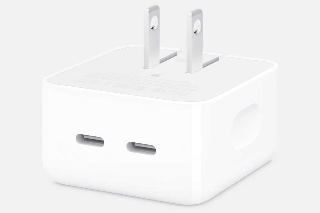 You are currently viewing Get ready for the iPhone 16 with Apple’s best USB-C charger for 32% off