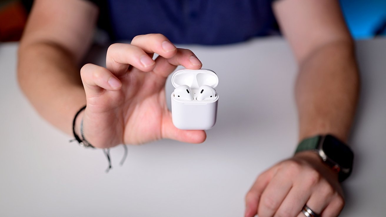 Read more about the article AirPods 4 add speaker option to charging case