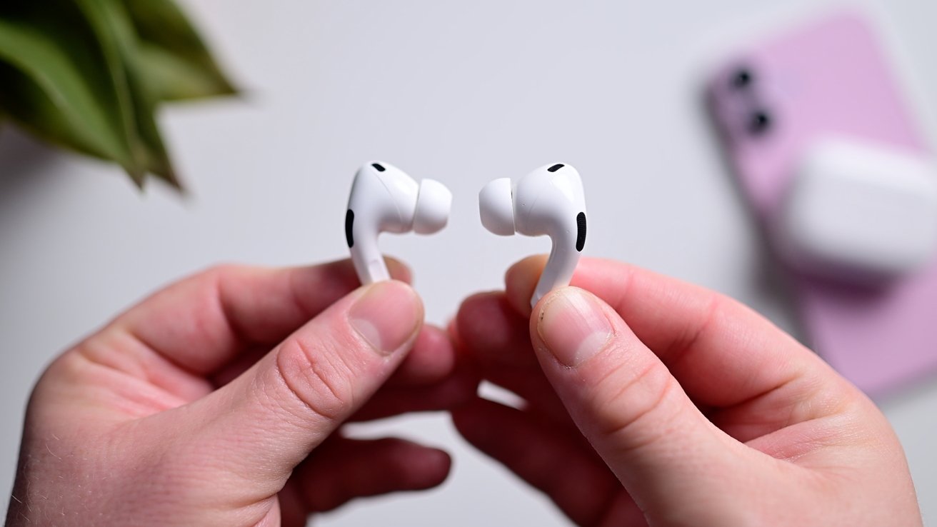 You are currently viewing Hands on: All the new features AirPods Pro get in iOS 18