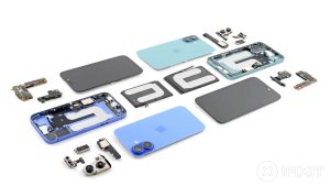 Read more about the article iFixit awards iPhone 16 its highest repairability score ever