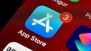 Read more about the article Apple removes independent media app from Russian App Store