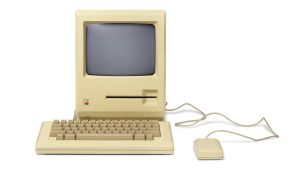 Read more about the article Apple ‘Twiggy’ Macintosh prototype goes under the hammer