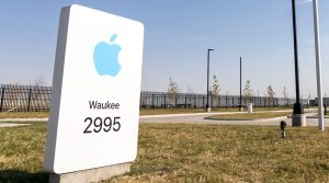 Read more about the article Seven years on, Iowa’s Apple data center finally opens