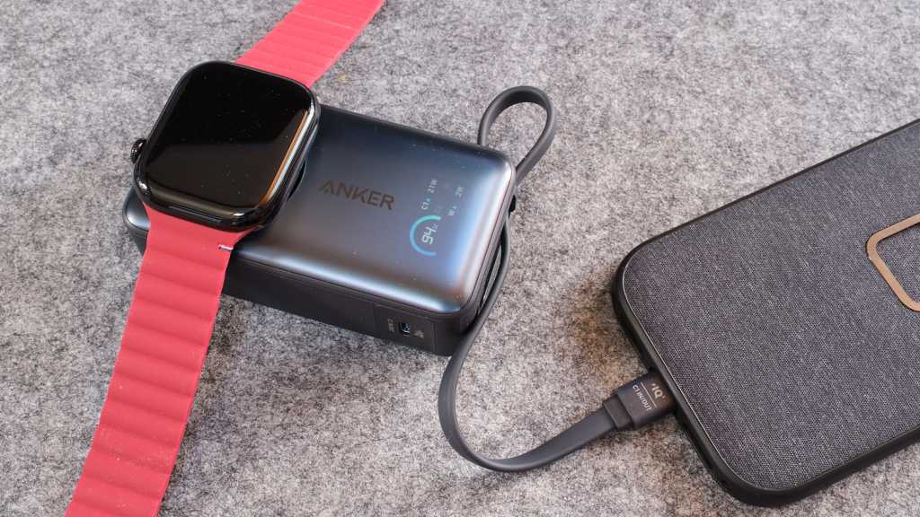 Read more about the article Anker MagGo Power Bank For Apple Watch review: Practical and powerful