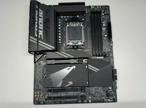 Read more about the article The AMD X870 Motherboards Have Arrived