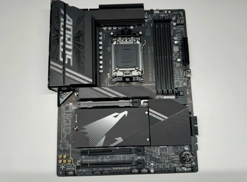 You are currently viewing The AMD X870 Motherboards Have Arrived