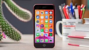 Read more about the article The iPhone SE 4 will bring back the notch, kill the Home button