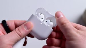 Read more about the article Apple releases AirPods 4 firmware update