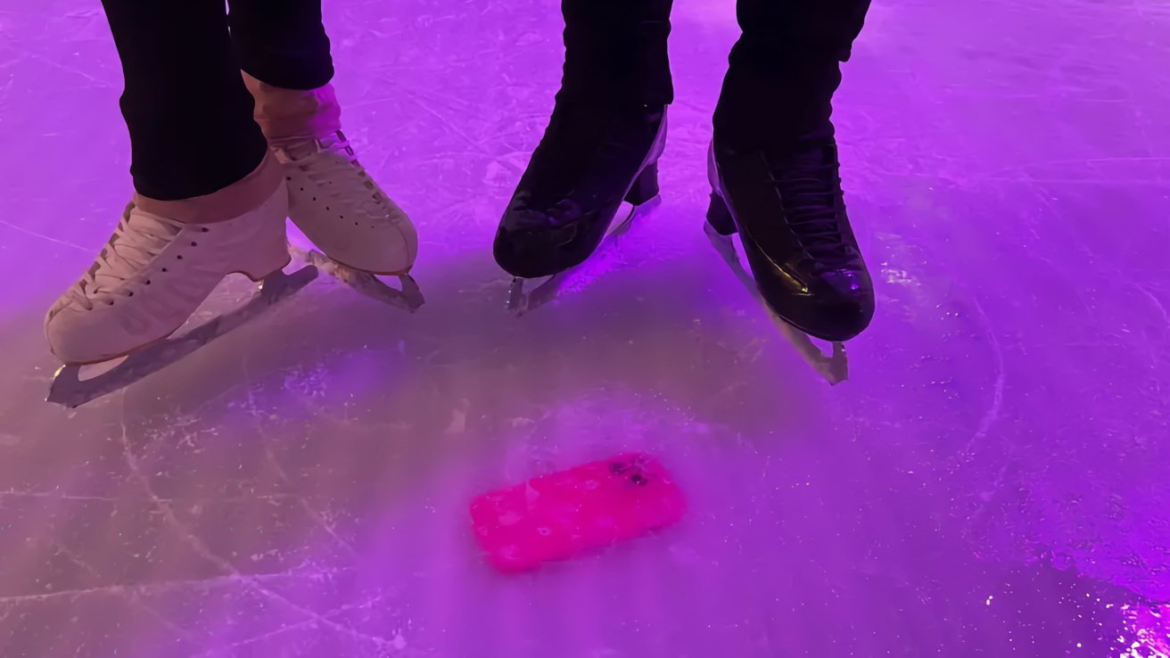 You are currently viewing Daughter freezes out dad, after her iPhone was embedded in an ice skating rink