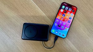 Read more about the article Baseus Nomos Qi2 Magnetic Power Bank review: fastest possible iPhone battery charging