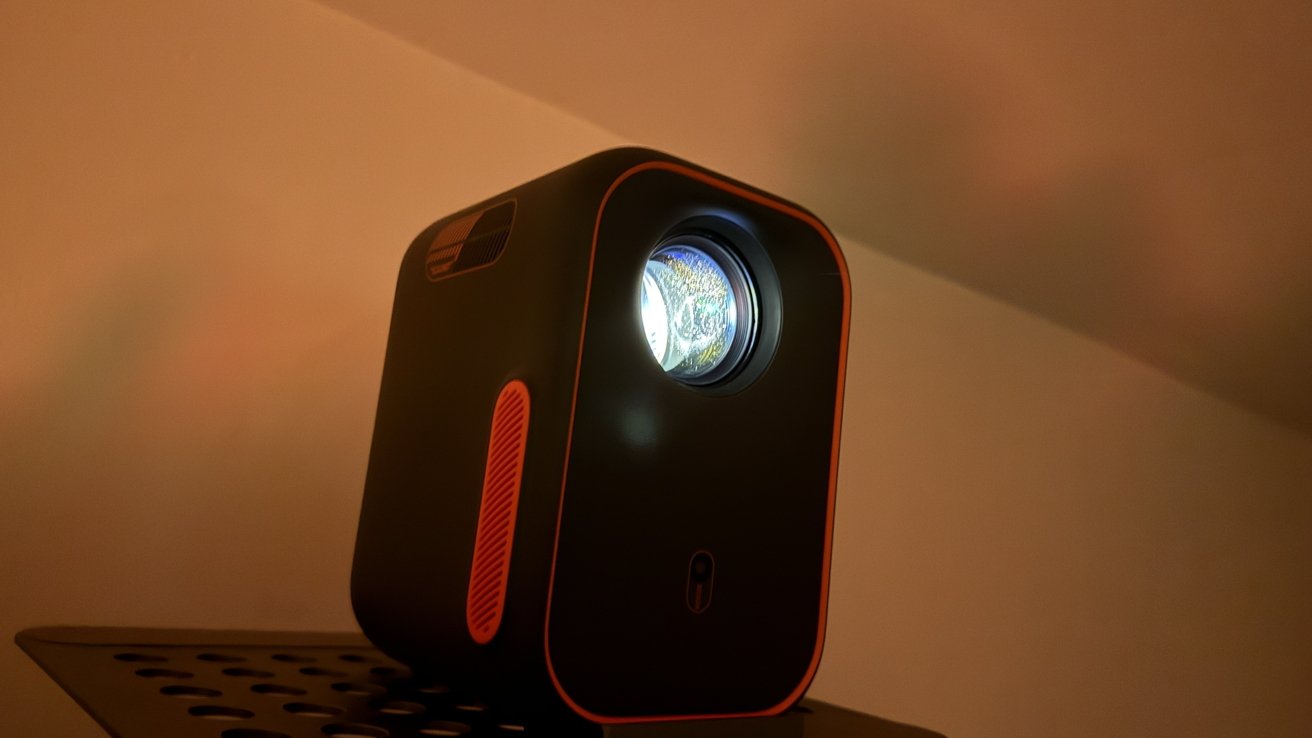 Read more about the article Episode One Projector review: specs, performance, cost