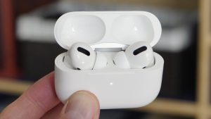 Read more about the article Did your AirPods case just beep? Here’s why