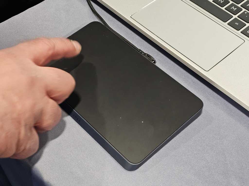 You are currently viewing Apple’s Magic Trackpad is finally getting real competition (or not)