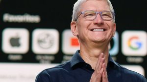 Read more about the article Tim Cook vs Meta, ‘Servant’ vs a lawsuit, and Home Hub may be delayed, on the AppleInsider Podcast