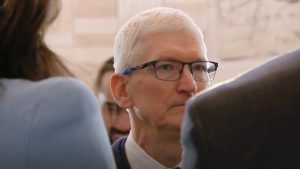 Read more about the article Tim Cook joins big tech leaders for Trump’s inauguration