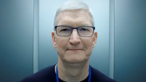 Read more about the article Tim Cook quits Apple for Lumon Industries in Severance’ promo