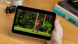 Read more about the article The A17 Pro iPad Mini sheds $100 off its price for the first time