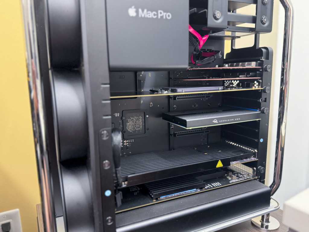 You are currently viewing 2-year-old chip? 5-year-old design? Here’s why the Mac Pro still reigns supreme